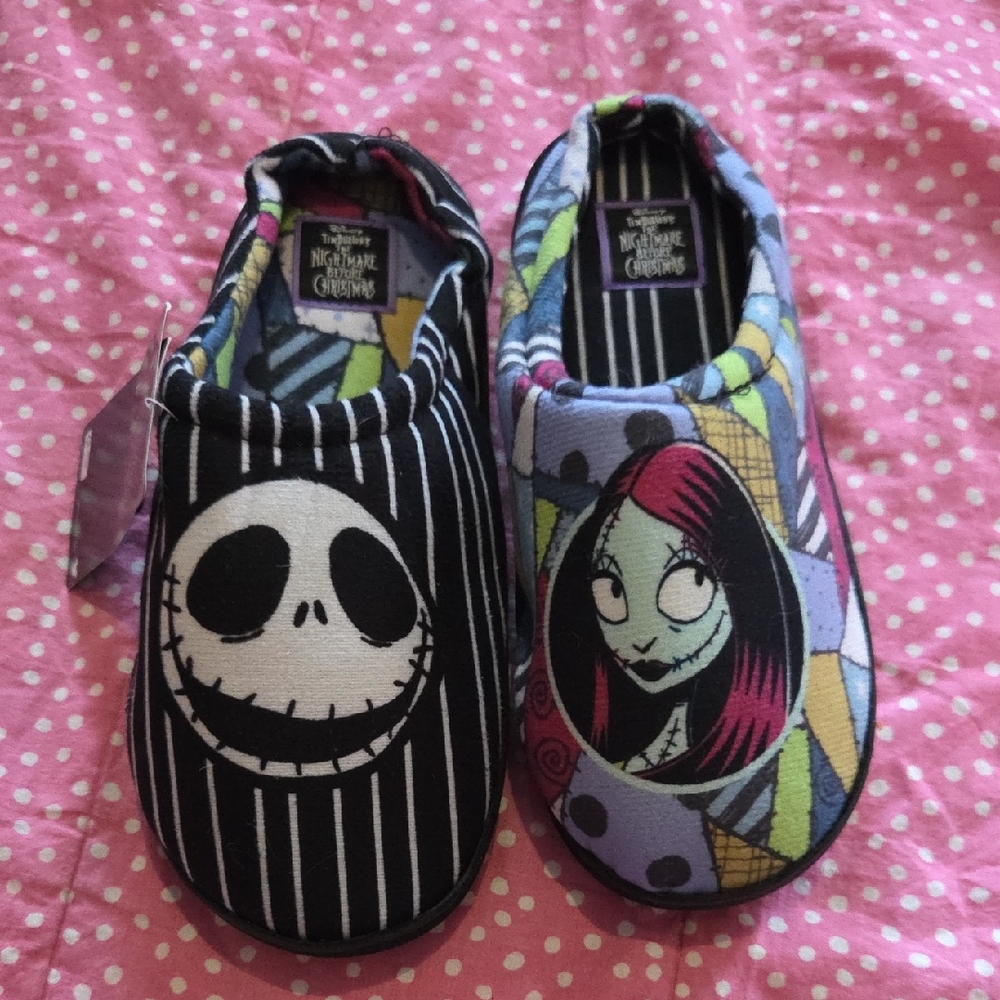 Women's Size 6  Jack & Sally Slip-On One-Piece Slippers - Black & Multicolor